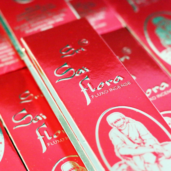 Damodhar & Co Sri Sai Flora Fluxo incense for purchase in South Africa with fast delivery